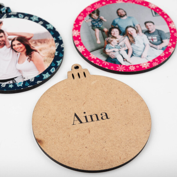 Bolas de madera personalizadas para navidad